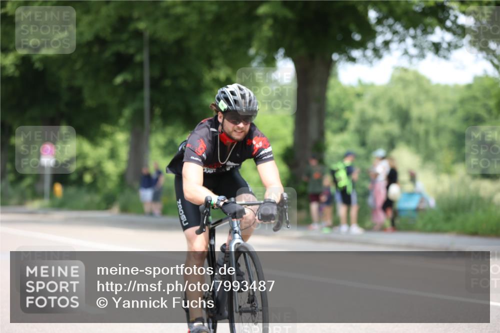 15.06.2025 - 7 Türme Triathlon Yannick Fuchs http://msf.ph/oto/7993487 15.06.2025 12:07:35 Radfahren 294 meine-sportfotos.de