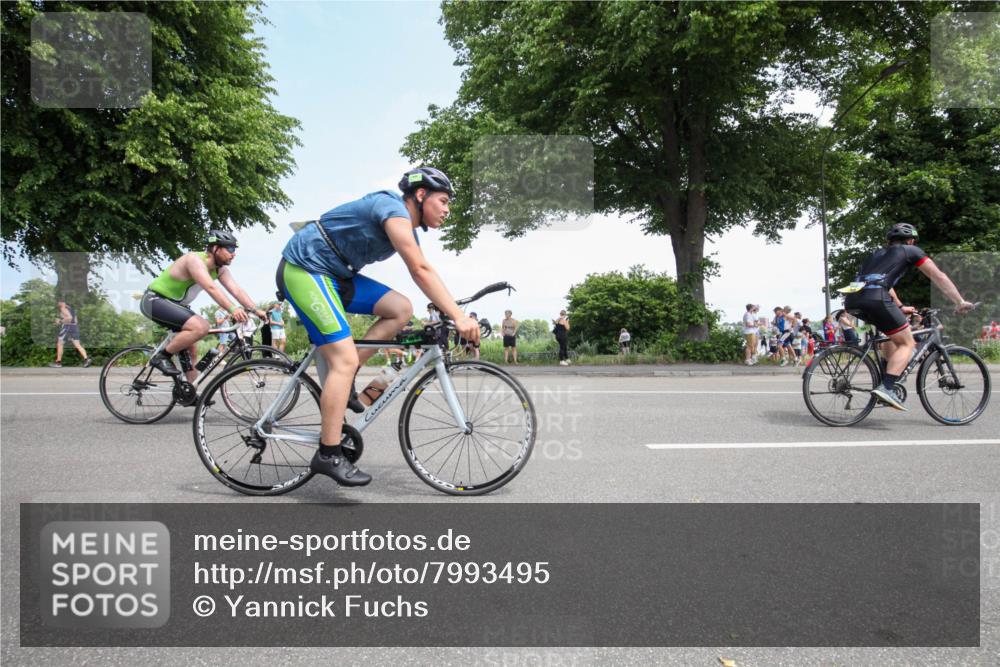 15.06.2025 - 7 Türme Triathlon Yannick Fuchs http://msf.ph/oto/7993495 15.06.2025 13:31:52 Radfahren 327, 665, 708, 784, 990, 1087, 1167 meine-sportfotos.de