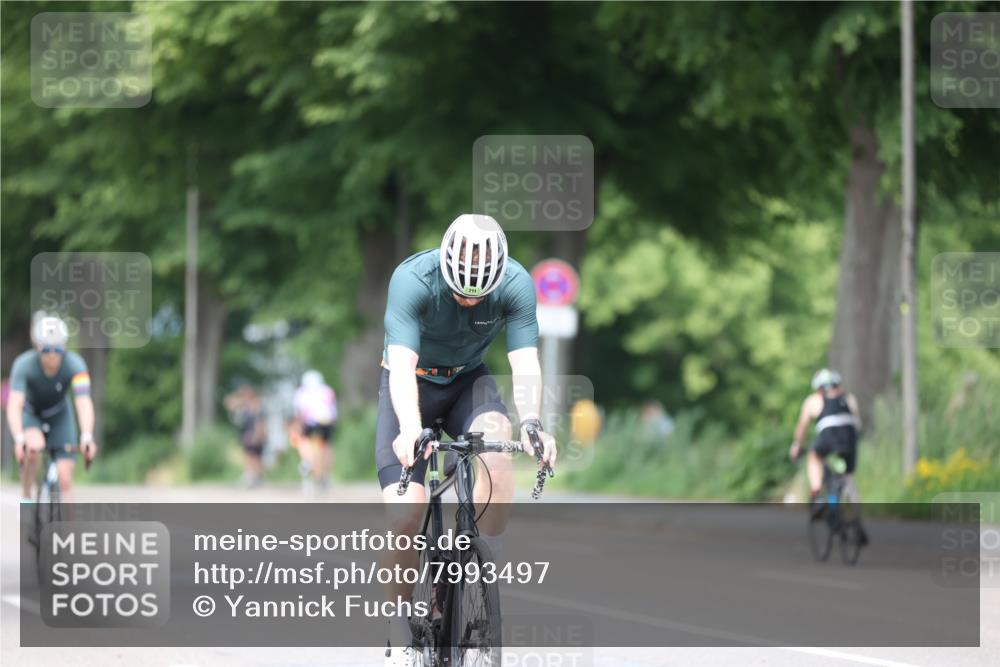 15.06.2025 - 7 Türme Triathlon Yannick Fuchs http://msf.ph/oto/7993497 15.06.2025 13:07:20 Radfahren 589 meine-sportfotos.de