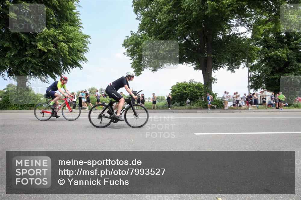 15.06.2025 - 7 Türme Triathlon Yannick Fuchs http://msf.ph/oto/7993527 15.06.2025 13:31:53 Radfahren 298, 327, 665, 708, 784, 990, 1087, 1167 meine-sportfotos.de