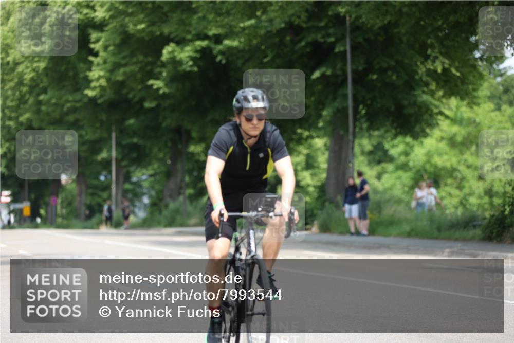 15.06.2025 - 7 Türme Triathlon Yannick Fuchs http://msf.ph/oto/7993544 15.06.2025 12:07:37 Radfahren 294 meine-sportfotos.de