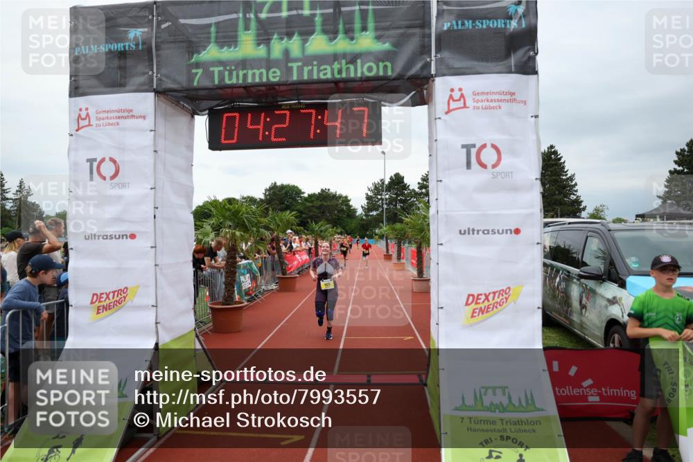 15.06.2025 - 7 Türme Triathlon Michael Strokosch http://msf.ph/oto/7993557 15.06.2025 14:27:47 Ziel 702, 911, 993, 1125 meine-sportfotos.de