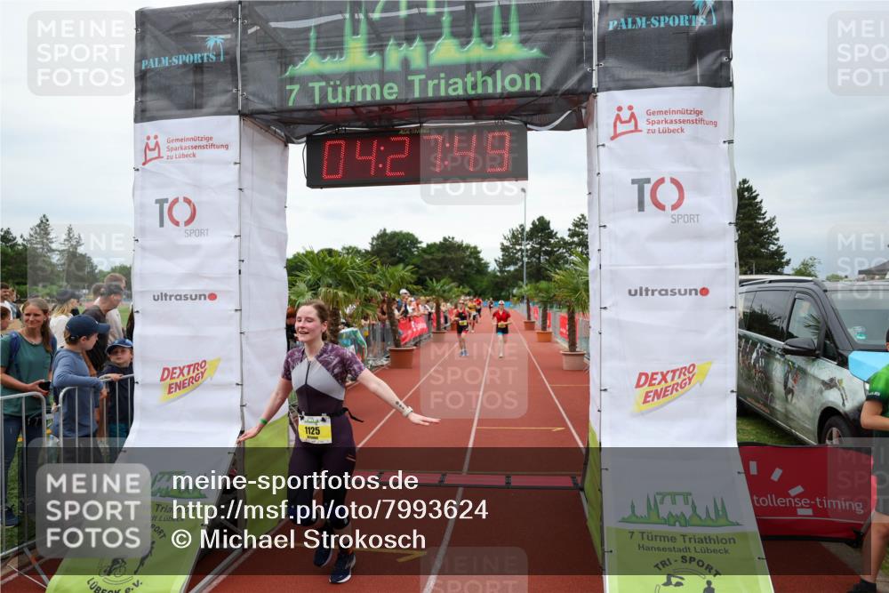 15.06.2025 - 7 Türme Triathlon Michael Strokosch http://msf.ph/oto/7993624 15.06.2025 14:27:48 Ziel 702, 911, 993, 1125 meine-sportfotos.de