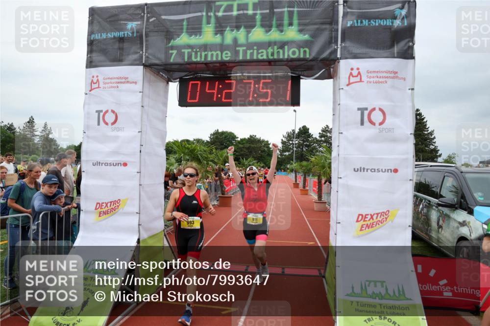 15.06.2025 - 7 Türme Triathlon Michael Strokosch http://msf.ph/oto/7993647 15.06.2025 14:27:51 Ziel 485, 911, 993, 1125 meine-sportfotos.de