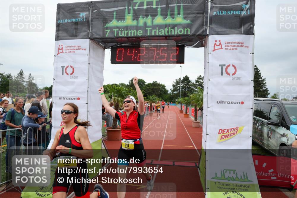 15.06.2025 - 7 Türme Triathlon Michael Strokosch http://msf.ph/oto/7993654 15.06.2025 14:27:51 Ziel 485, 911, 993, 1125 meine-sportfotos.de