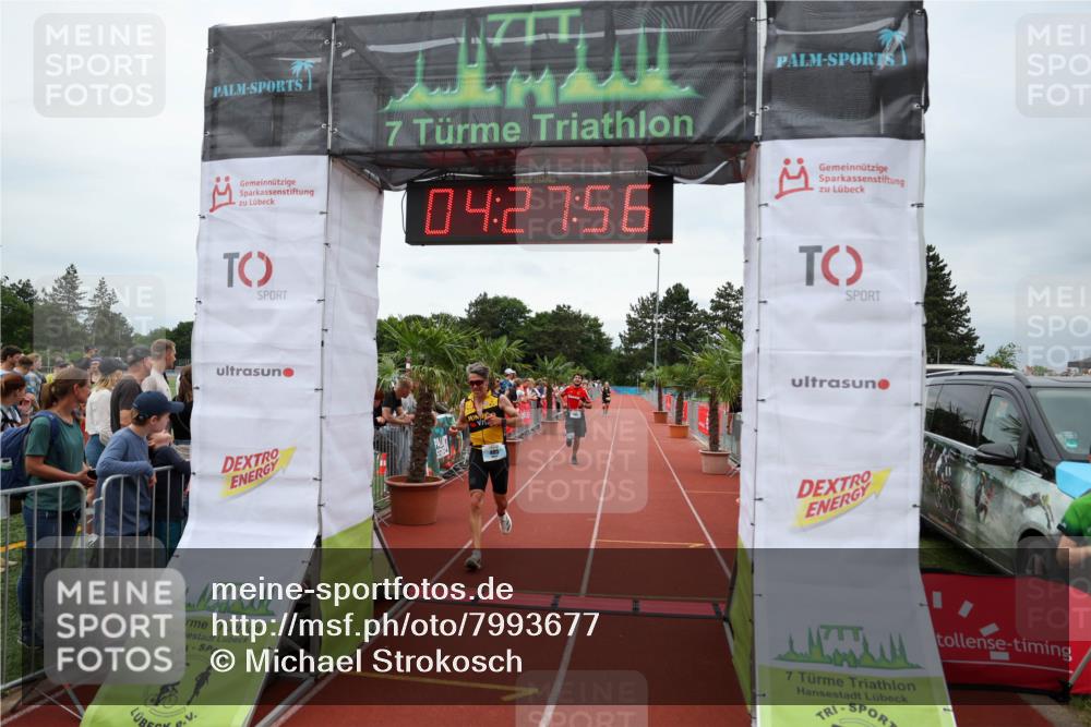 15.06.2025 - 7 Türme Triathlon Michael Strokosch http://msf.ph/oto/7993677 15.06.2025 14:27:55 Ziel 485, 606, 911, 993, 1125 meine-sportfotos.de