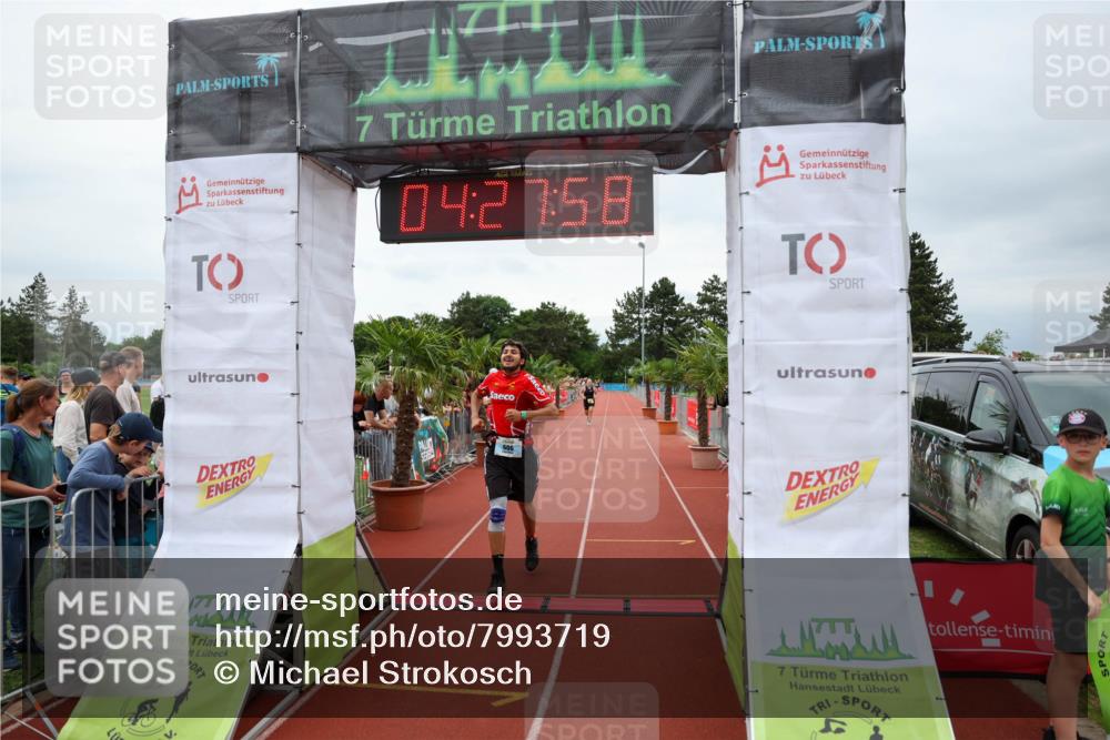 15.06.2025 - 7 Türme Triathlon Michael Strokosch http://msf.ph/oto/7993719 15.06.2025 14:27:58 Ziel 485, 606, 911, 993 meine-sportfotos.de