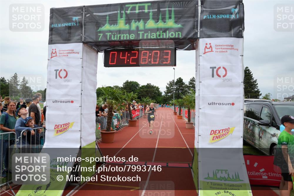 15.06.2025 - 7 Türme Triathlon Michael Strokosch http://msf.ph/oto/7993746 15.06.2025 14:28:03 Ziel 485, 606, 706 meine-sportfotos.de