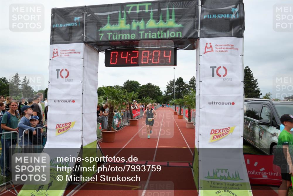 15.06.2025 - 7 Türme Triathlon Michael Strokosch http://msf.ph/oto/7993759 15.06.2025 14:28:03 Ziel 485, 606, 706 meine-sportfotos.de