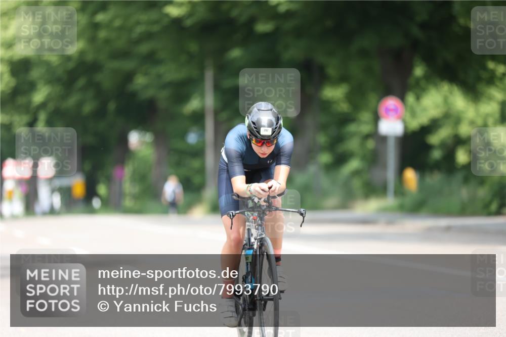 15.06.2025 - 7 Türme Triathlon Yannick Fuchs http://msf.ph/oto/7993790 15.06.2025 12:07:52 Radfahren 280, 285, 292, 295, 333 meine-sportfotos.de