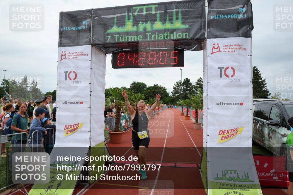 15.06.2025 - 7 Türme Triathlon Michael Strokosch http://msf.ph/oto/7993797 15.06.2025 14:28:05 Ziel 606, 706 meine-sportfotos.de