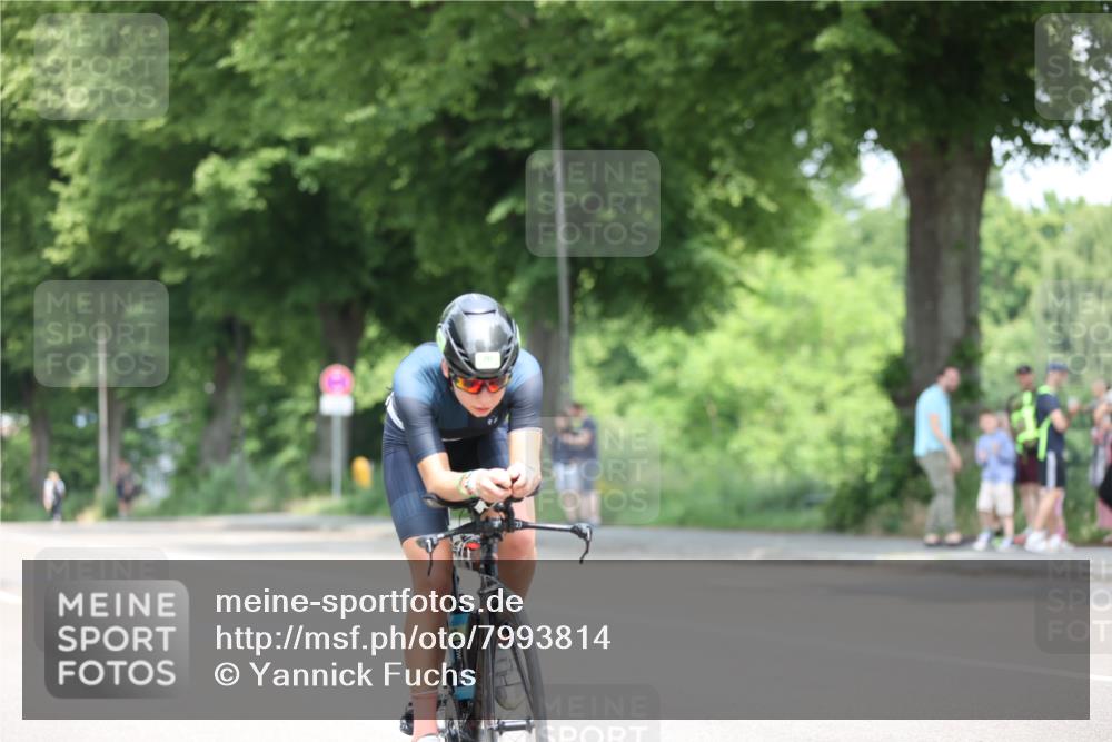 15.06.2025 - 7 Türme Triathlon Yannick Fuchs http://msf.ph/oto/7993814 15.06.2025 12:07:52 Radfahren 280, 285, 292, 295, 333 meine-sportfotos.de
