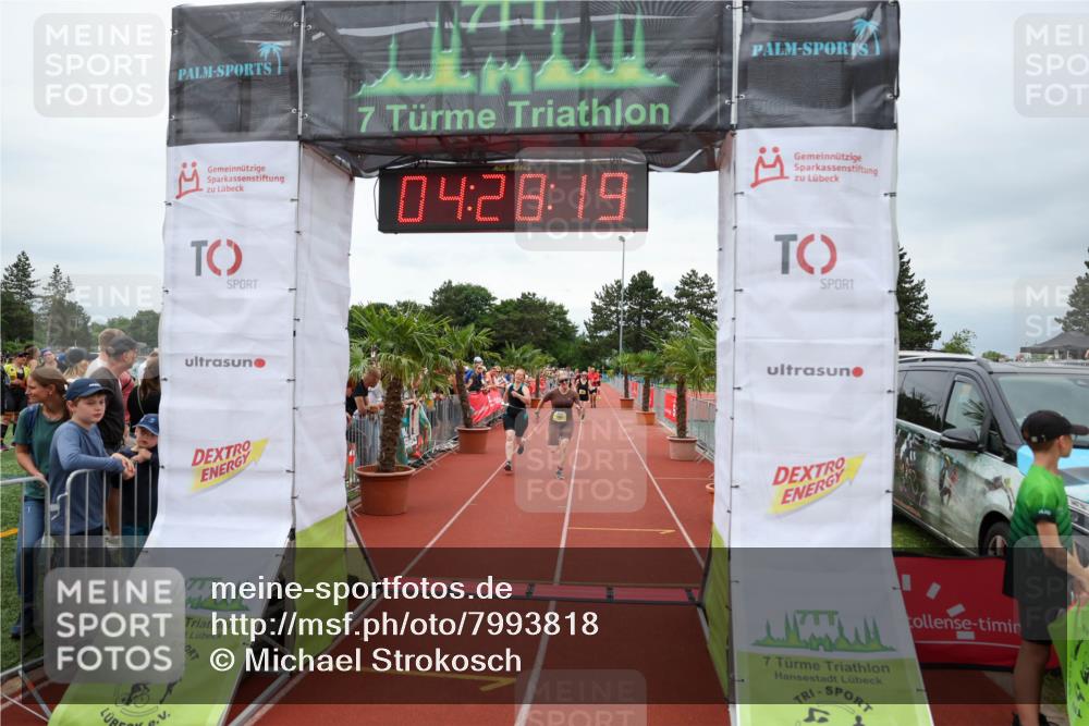 15.06.2025 - 7 Türme Triathlon Michael Strokosch http://msf.ph/oto/7993818 15.06.2025 14:28:19 Ziel 799, 831, 1163 meine-sportfotos.de