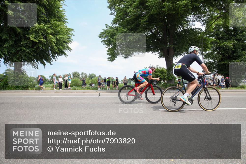 15.06.2025 - 7 Türme Triathlon Yannick Fuchs http://msf.ph/oto/7993820 15.06.2025 13:32:58 Radfahren 252, 361, 598, 717, 739, 927, 1069, 1102, 1187 meine-sportfotos.de