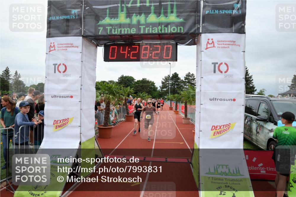 15.06.2025 - 7 Türme Triathlon Michael Strokosch http://msf.ph/oto/7993831 15.06.2025 14:28:19 Ziel 799, 831, 1163 meine-sportfotos.de