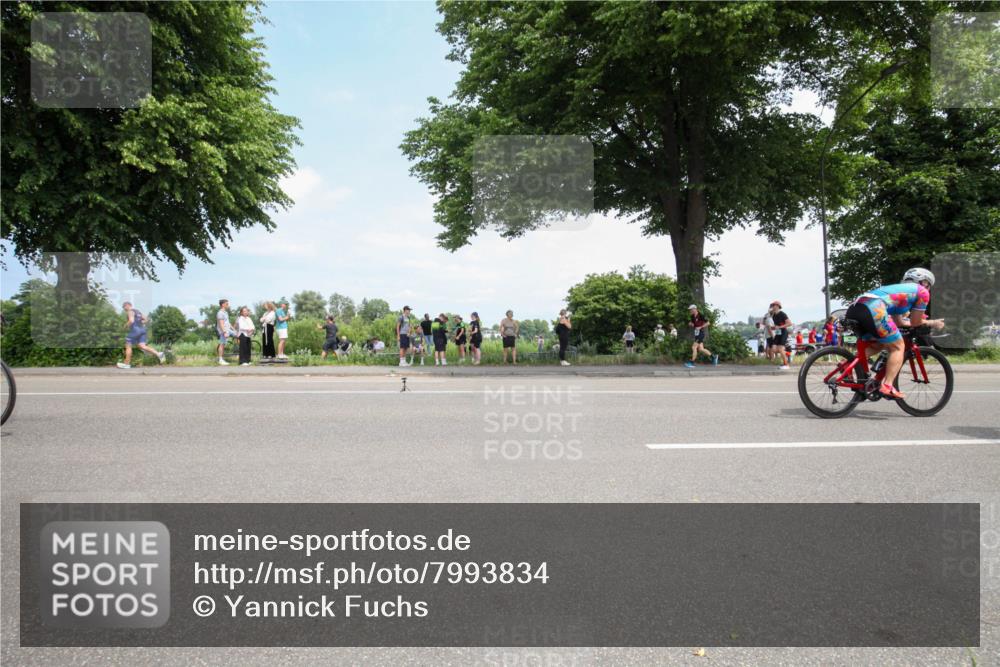 15.06.2025 - 7 Türme Triathlon Yannick Fuchs http://msf.ph/oto/7993834 15.06.2025 13:32:58 Radfahren 252, 361, 598, 717, 739, 927, 1069, 1102, 1187 meine-sportfotos.de