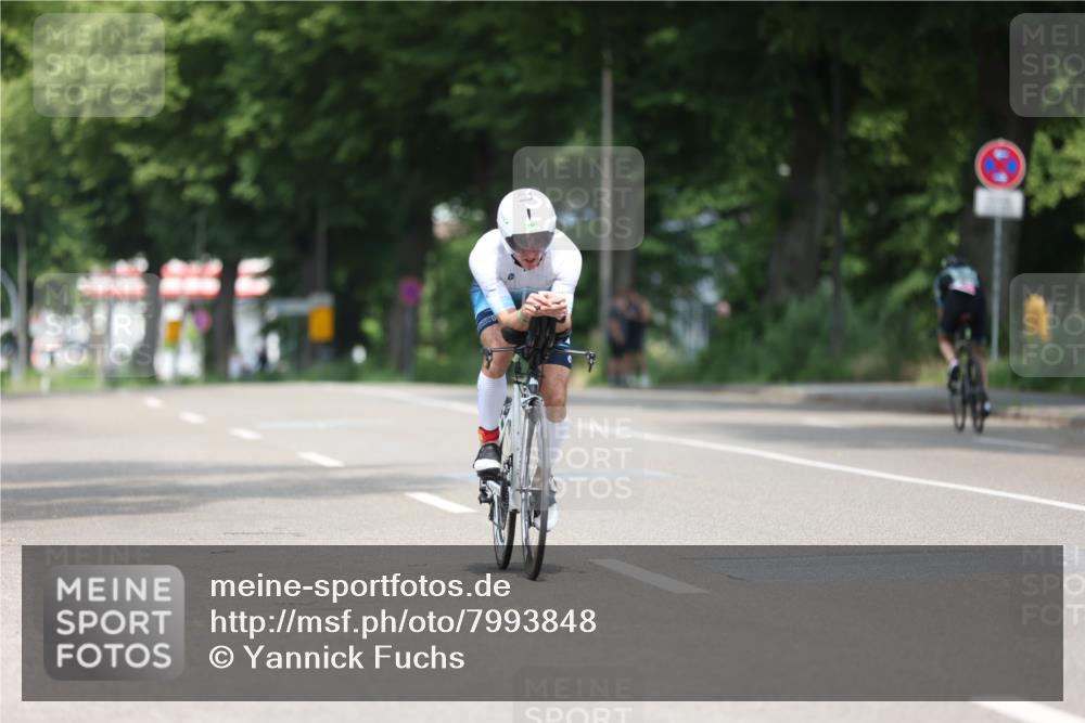 15.06.2025 - 7 Türme Triathlon Yannick Fuchs http://msf.ph/oto/7993848 15.06.2025 12:08:00 Radfahren 210, 295 meine-sportfotos.de