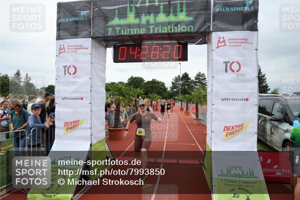 15.06.2025 - 7 Türme Triathlon Michael Strokosch http://msf.ph/oto/7993850 15.06.2025 14:28:20 Ziel 799, 831, 1163 meine-sportfotos.de