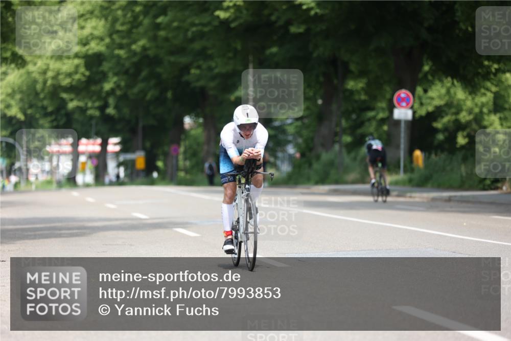 15.06.2025 - 7 Türme Triathlon Yannick Fuchs http://msf.ph/oto/7993853 15.06.2025 12:08:00 Radfahren 210, 295 meine-sportfotos.de