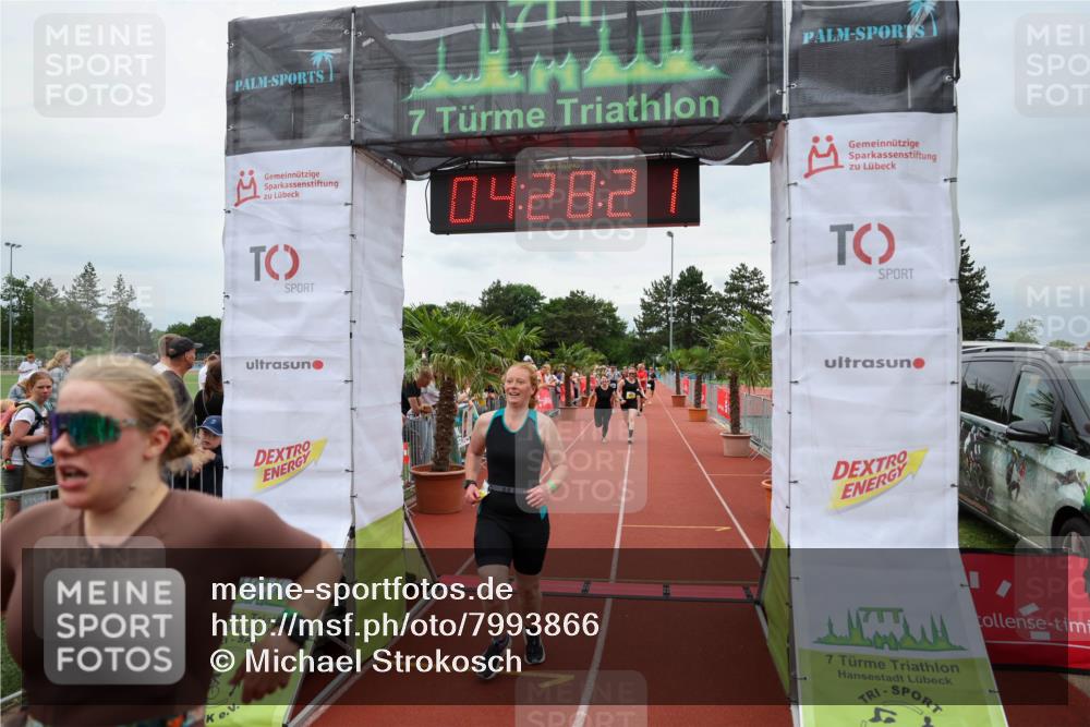 15.06.2025 - 7 Türme Triathlon Michael Strokosch http://msf.ph/oto/7993866 15.06.2025 14:28:21 Ziel 799, 831, 1163 meine-sportfotos.de