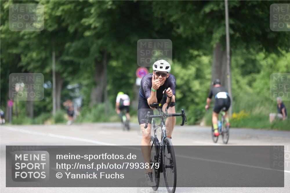 15.06.2025 - 7 Türme Triathlon Yannick Fuchs http://msf.ph/oto/7993879 15.06.2025 13:07:51 Radfahren 475, 479 meine-sportfotos.de