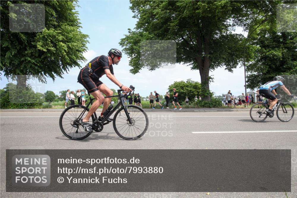 15.06.2025 - 7 Türme Triathlon Yannick Fuchs http://msf.ph/oto/7993880 15.06.2025 13:33:00 Radfahren 252, 361, 598, 717, 736, 739, 927, 1069, 1102, 1187 meine-sportfotos.de