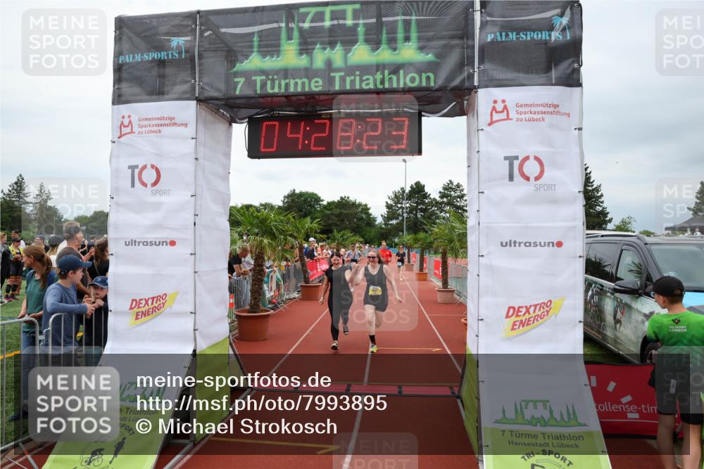 15.06.2025 - 7 Türme Triathlon Michael Strokosch http://msf.ph/oto/7993895 15.06.2025 14:28:23 Ziel 367, 383, 388, 799, 831, 1163 meine-sportfotos.de