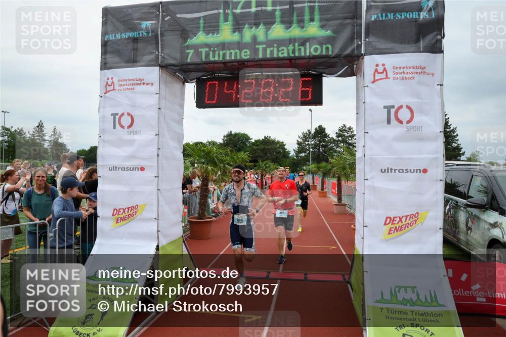 15.06.2025 - 7 Türme Triathlon Michael Strokosch http://msf.ph/oto/7993957 15.06.2025 14:28:26 Ziel 367, 383, 388, 559, 799, 831, 1163 meine-sportfotos.de