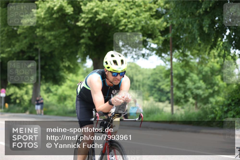 15.06.2025 - 7 Türme Triathlon Yannick Fuchs http://msf.ph/oto/7993961 15.06.2025 12:08:18 Radfahren 267, 340 meine-sportfotos.de
