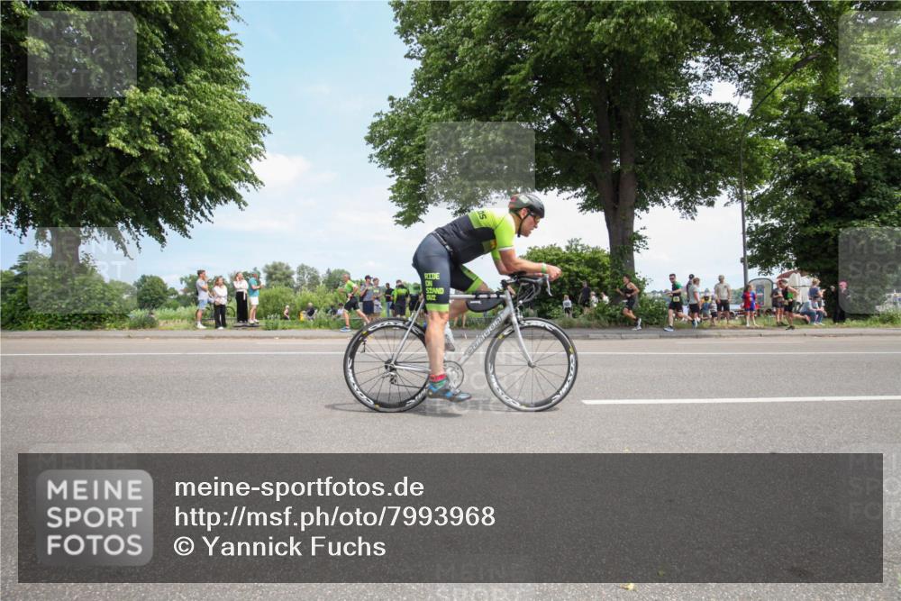 15.06.2025 - 7 Türme Triathlon Yannick Fuchs http://msf.ph/oto/7993968 15.06.2025 13:33:16 Radfahren 192, 378, 895, 989, 1136, 1144 meine-sportfotos.de