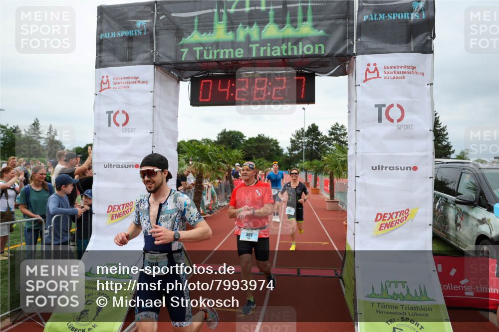 15.06.2025 - 7 Türme Triathlon Michael Strokosch http://msf.ph/oto/7993974 15.06.2025 14:28:27 Ziel 367, 383, 388, 559, 799, 831, 1163 meine-sportfotos.de