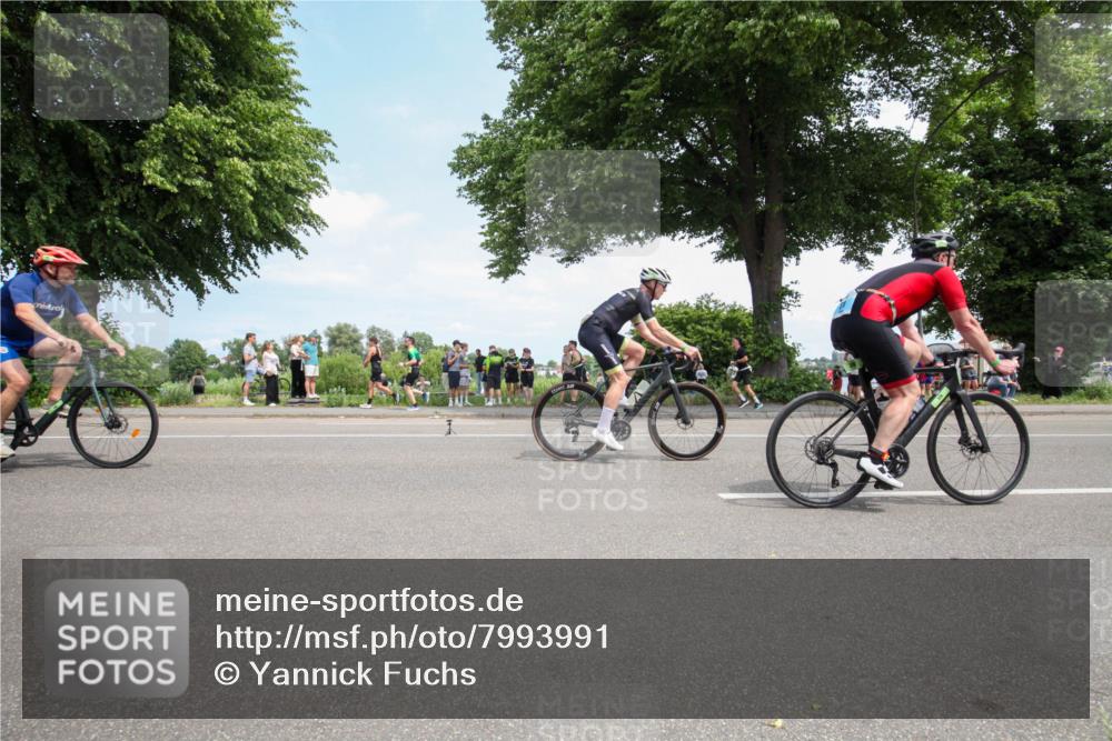 15.06.2025 - 7 Türme Triathlon Yannick Fuchs http://msf.ph/oto/7993991 15.06.2025 13:33:19 Radfahren 192, 378, 774, 775, 895, 956, 989, 1136, 1144 meine-sportfotos.de