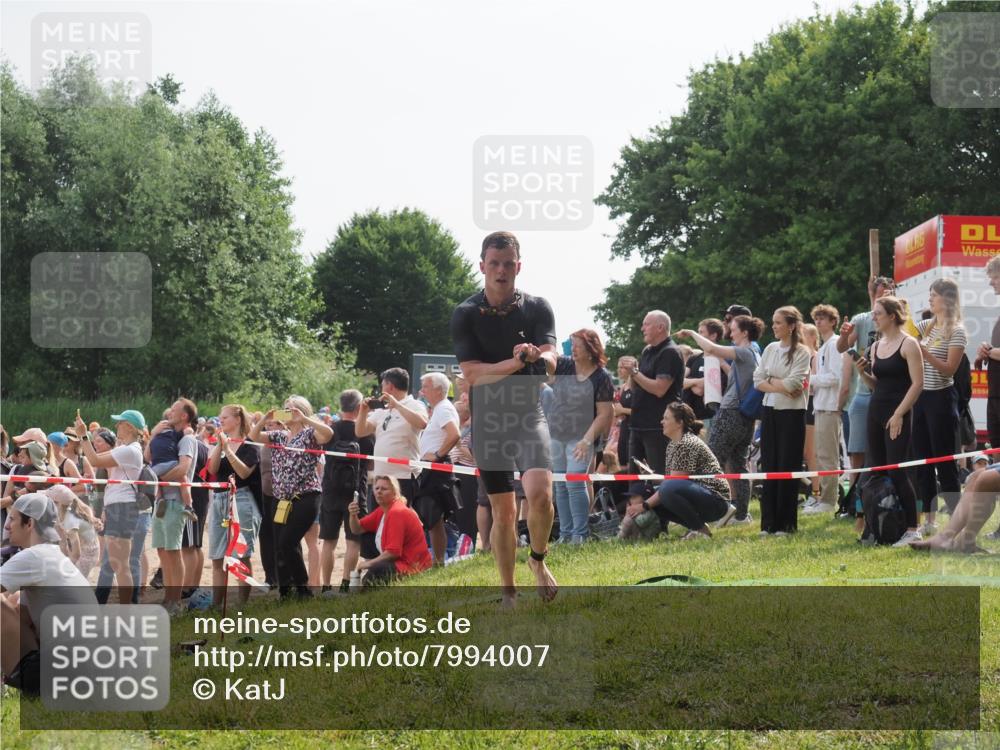 15.06.2025 - 27. Vierlanden-Triathlon KatJ http://msf.ph/oto/7994007 15.06.2025 09:54:36 Schwimmen 253, 255, 261, 262, 294, 318, 354 meine-sportfotos.de