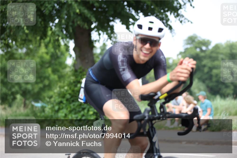 15.06.2025 - 7 Türme Triathlon Yannick Fuchs http://msf.ph/oto/7994014 15.06.2025 13:07:52 Radfahren 437, 475, 479 meine-sportfotos.de