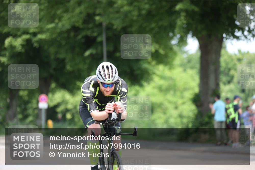 15.06.2025 - 7 Türme Triathlon Yannick Fuchs http://msf.ph/oto/7994016 15.06.2025 12:08:23 Radfahren 220, 221, 267, 299, 311 meine-sportfotos.de