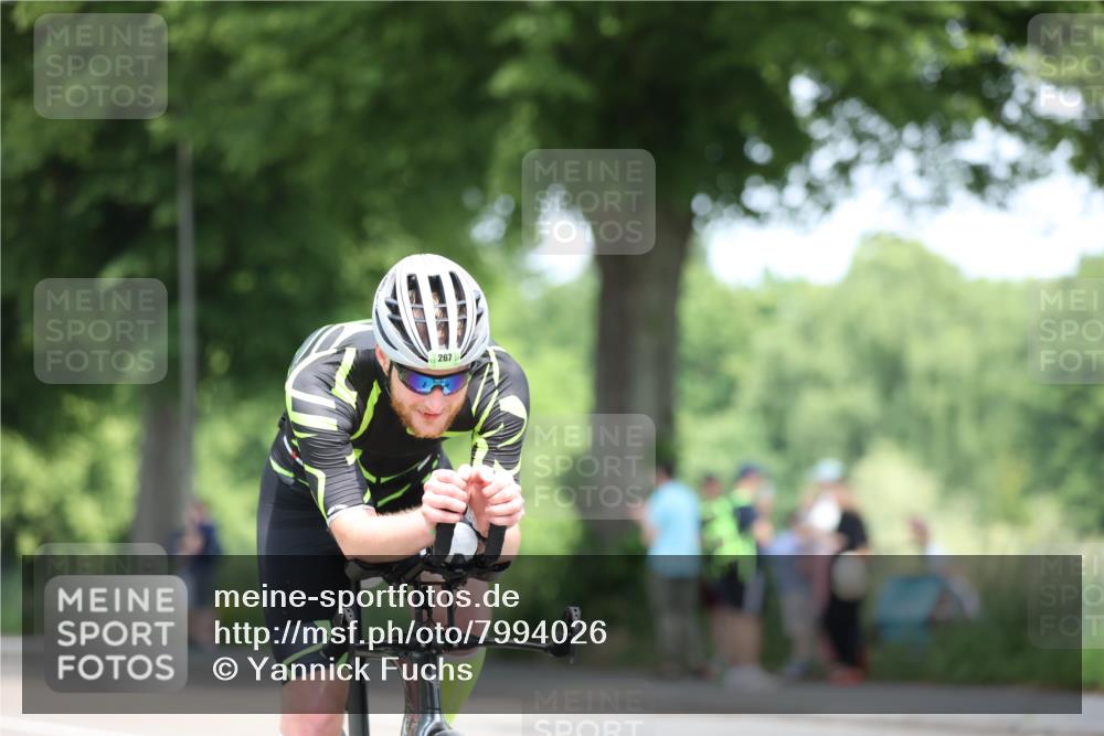 15.06.2025 - 7 Türme Triathlon Yannick Fuchs http://msf.ph/oto/7994026 15.06.2025 12:08:23 Radfahren 220, 221, 267, 299, 311 meine-sportfotos.de