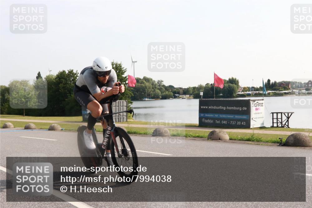 15.06.2025 - 27. Vierlanden-Triathlon H.Heesch http://msf.ph/oto/7994038 15.06.2025 09:04:01 Radfahren 87 meine-sportfotos.de