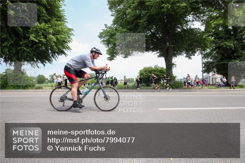 15.06.2025 - 7 Türme Triathlon Yannick Fuchs http://msf.ph/oto/7994077 15.06.2025 13:33:34 Radfahren 512, 534, 889 meine-sportfotos.de