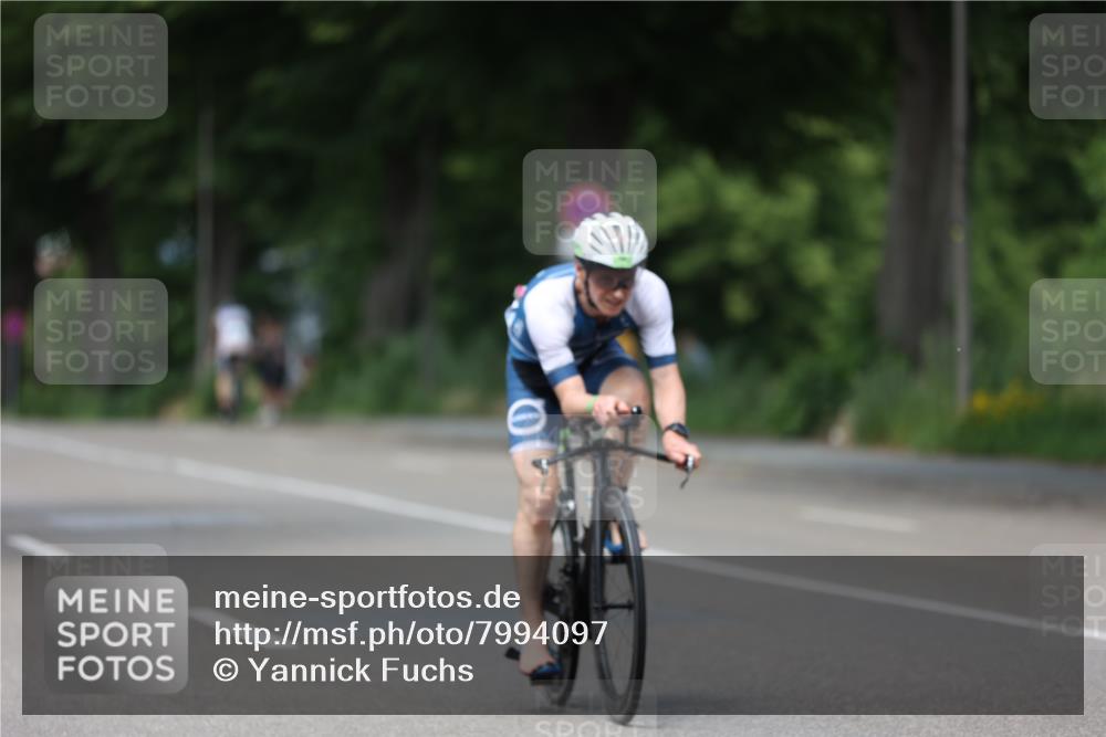 15.06.2025 - 7 Türme Triathlon Yannick Fuchs http://msf.ph/oto/7994097 15.06.2025 13:08:04 Radfahren 299, 552 meine-sportfotos.de