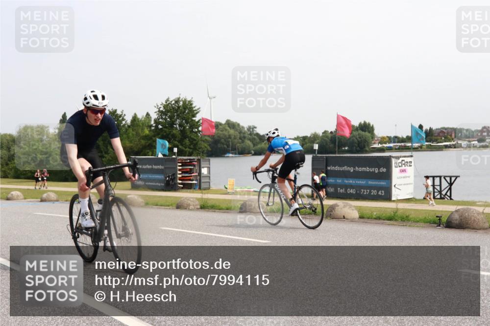 21.06.2025 - 27. Vierlanden-Triathlon H.Heesch http://msf.ph/oto/7994115 15.06.2025 11:20:50 Radfahren 237, 952 meine-sportfotos.de