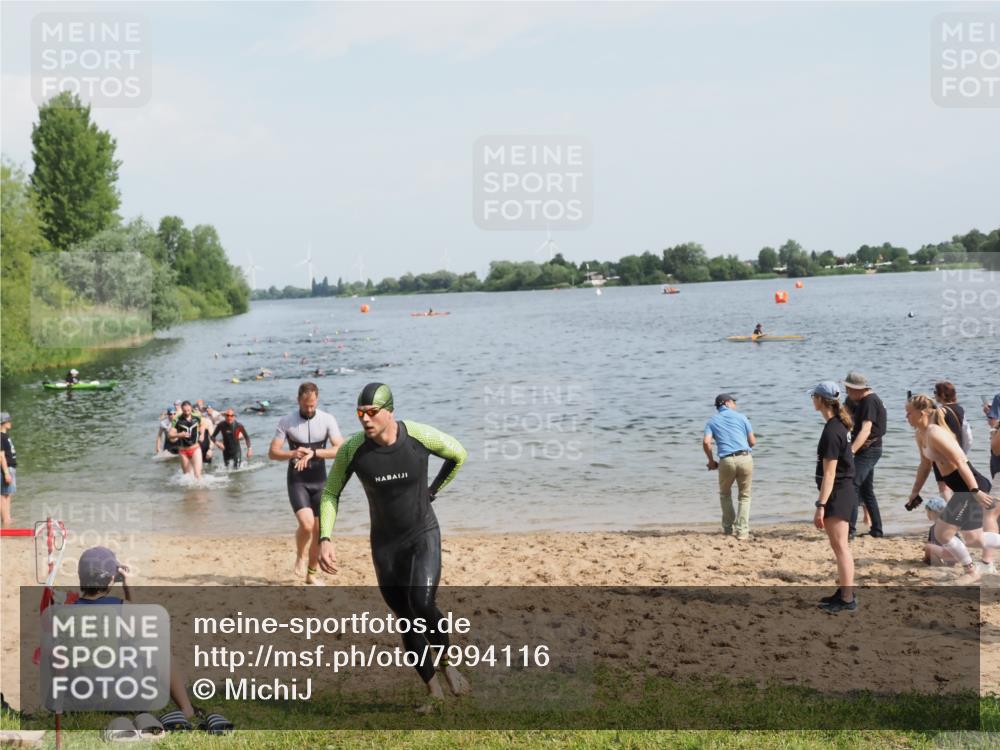 21.06.2025 - 27. Vierlanden-Triathlon MichiJ http://msf.ph/oto/7994116 15.06.2026 09:56:00 Schwimmen 268, 280, 283, 285, 308, 310, 312, 322, 357 meine-sportfotos.de