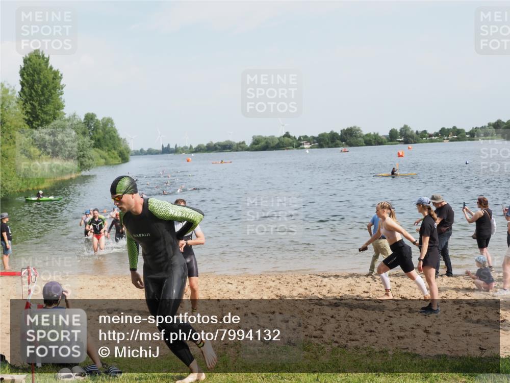 21.06.2025 - 27. Vierlanden-Triathlon MichiJ http://msf.ph/oto/7994132 15.06.2026 09:56:01 Schwimmen 268, 277, 283, 285, 308, 310, 312, 322, 357 meine-sportfotos.de