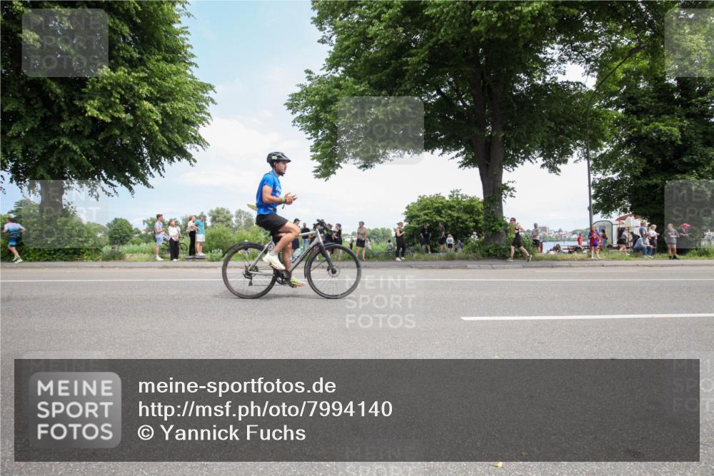 15.06.2025 - 7 Türme Triathlon Yannick Fuchs http://msf.ph/oto/7994140 15.06.2025 13:33:58 Radfahren 376, 853, 926, 1142, 1180 meine-sportfotos.de