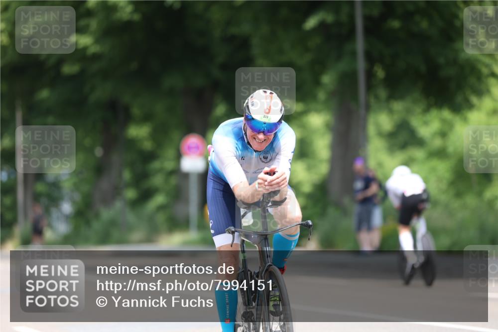 15.06.2025 - 7 Türme Triathlon Yannick Fuchs http://msf.ph/oto/7994151 15.06.2025 12:08:31 Radfahren 220, 221, 299, 337 meine-sportfotos.de