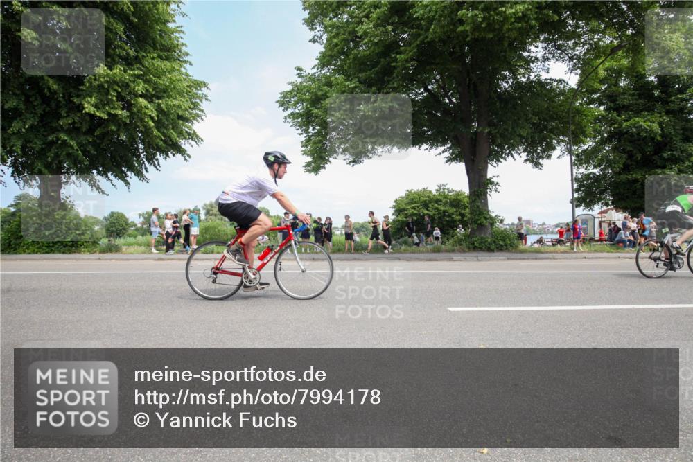 15.06.2025 - 7 Türme Triathlon Yannick Fuchs http://msf.ph/oto/7994178 15.06.2025 13:34:00 Radfahren 376, 853, 926, 1142, 1180 meine-sportfotos.de