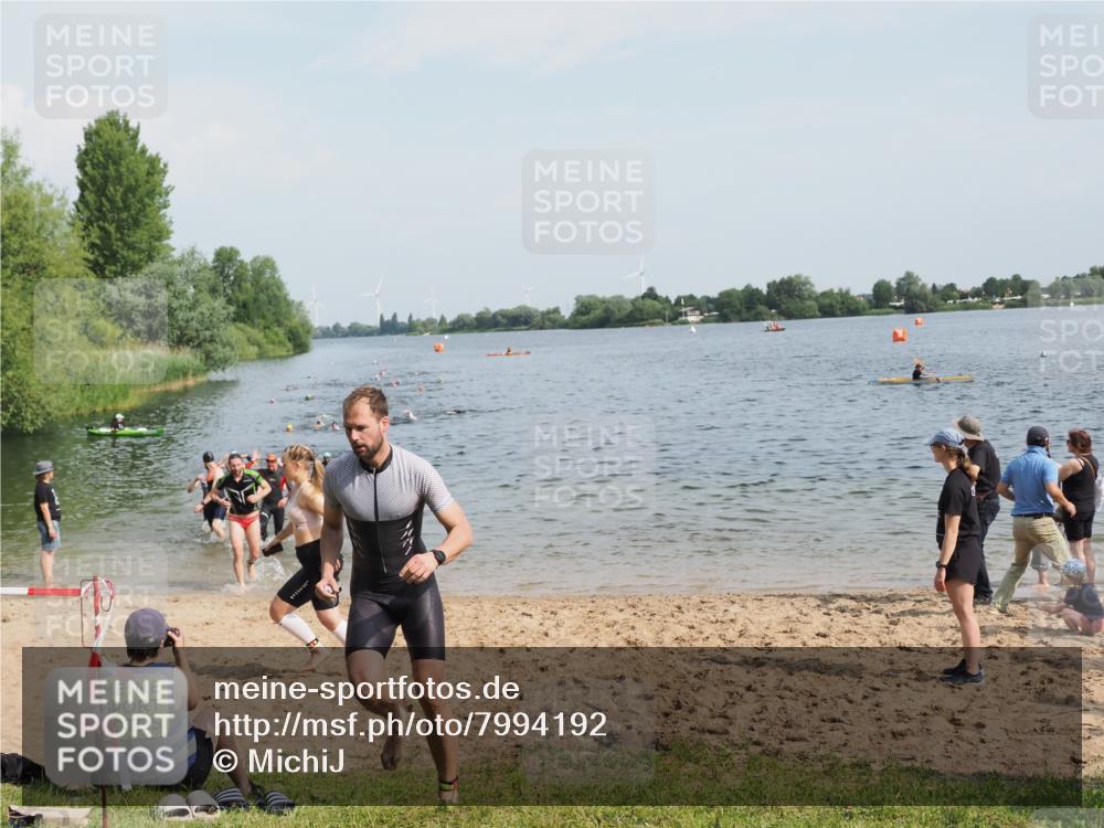 21.06.2025 - 27. Vierlanden-Triathlon MichiJ http://msf.ph/oto/7994192 15.06.2026 09:56:02 Schwimmen 268, 277, 285, 308, 310, 312, 357 meine-sportfotos.de