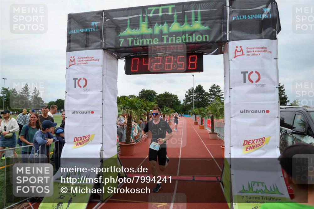 15.06.2025 - 7 Türme Triathlon Michael Strokosch http://msf.ph/oto/7994241 15.06.2025 14:28:58 Ziel 471, 1015 meine-sportfotos.de