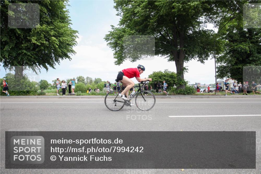 15.06.2025 - 7 Türme Triathlon Yannick Fuchs http://msf.ph/oto/7994242 15.06.2025 13:34:30 Radfahren 196, 910, 1074 meine-sportfotos.de