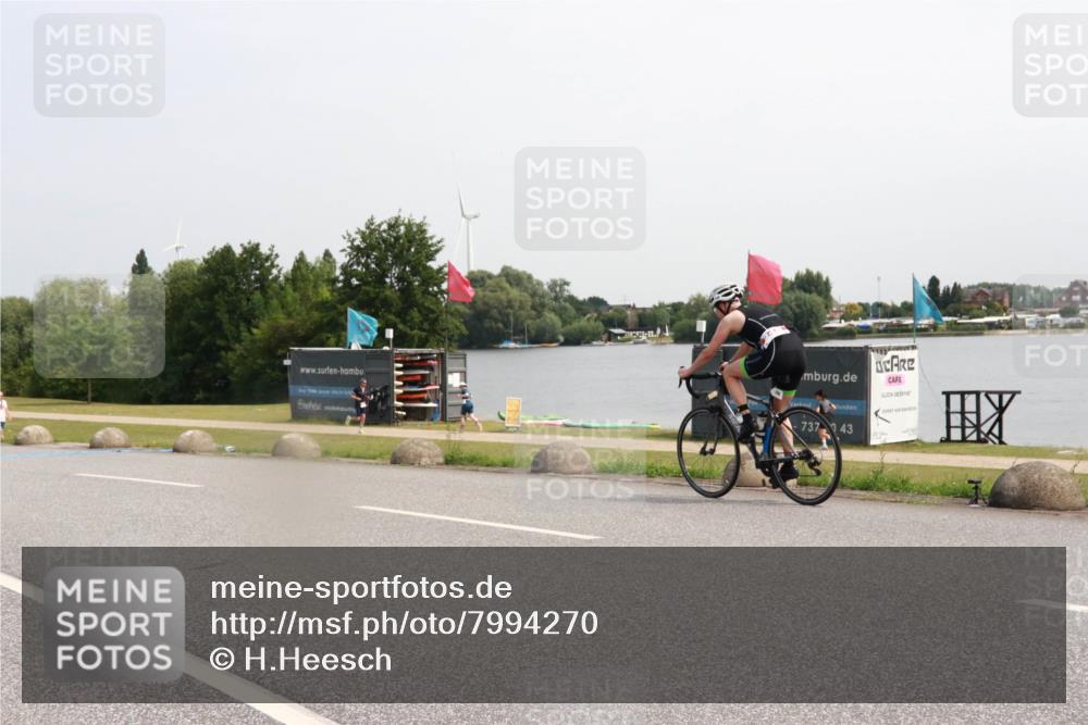 21.06.2025 - 27. Vierlanden-Triathlon H.Heesch http://msf.ph/oto/7994270 15.06.2025 11:21:25 Radfahren 248, 928 meine-sportfotos.de