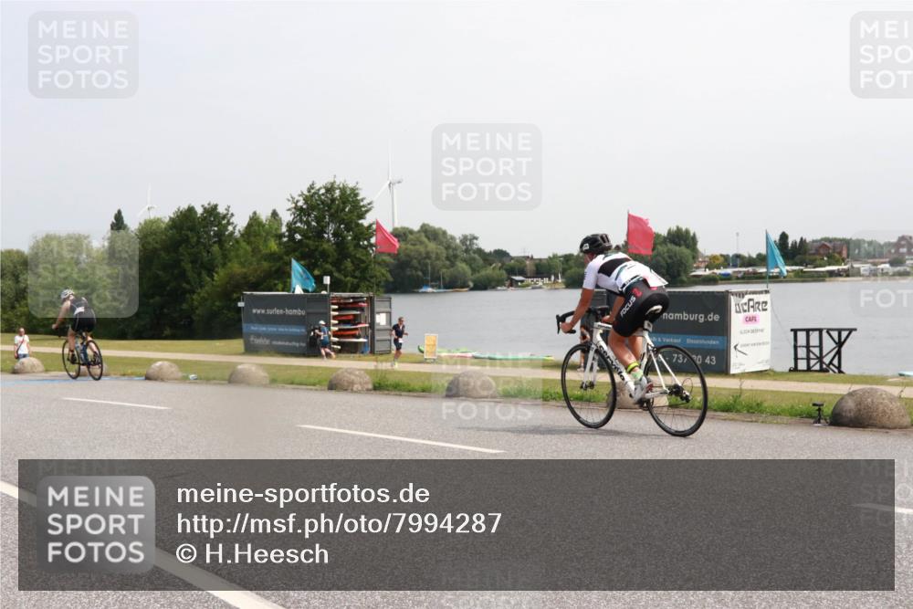 21.06.2025 - 27. Vierlanden-Triathlon H.Heesch http://msf.ph/oto/7994287 15.06.2025 11:21:26 Radfahren 248, 928 meine-sportfotos.de